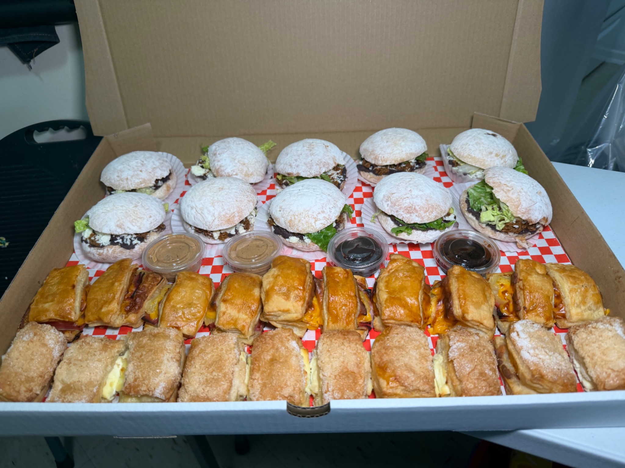 VoloHouse tray